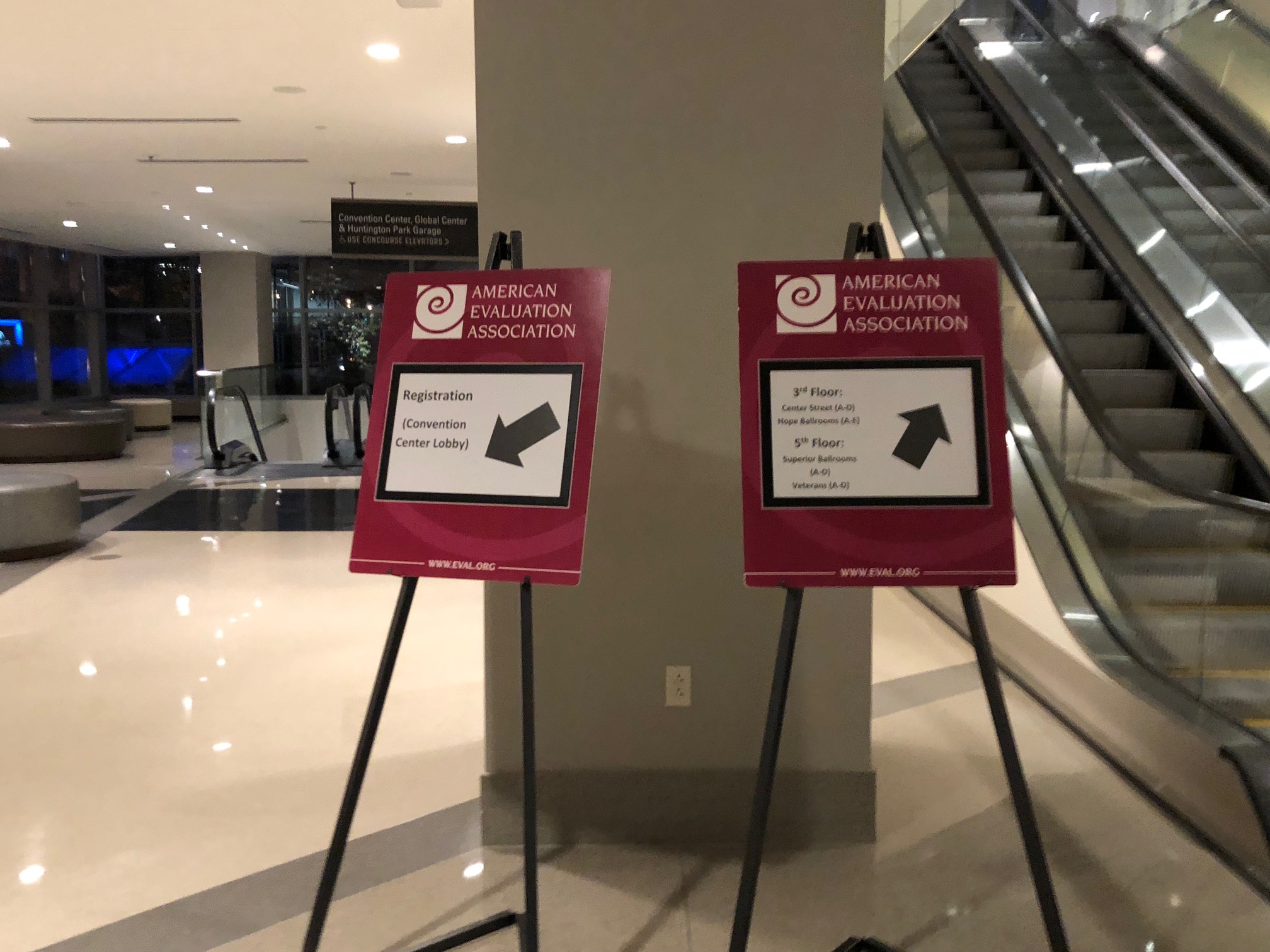 Directional signs at Evaluation 2018